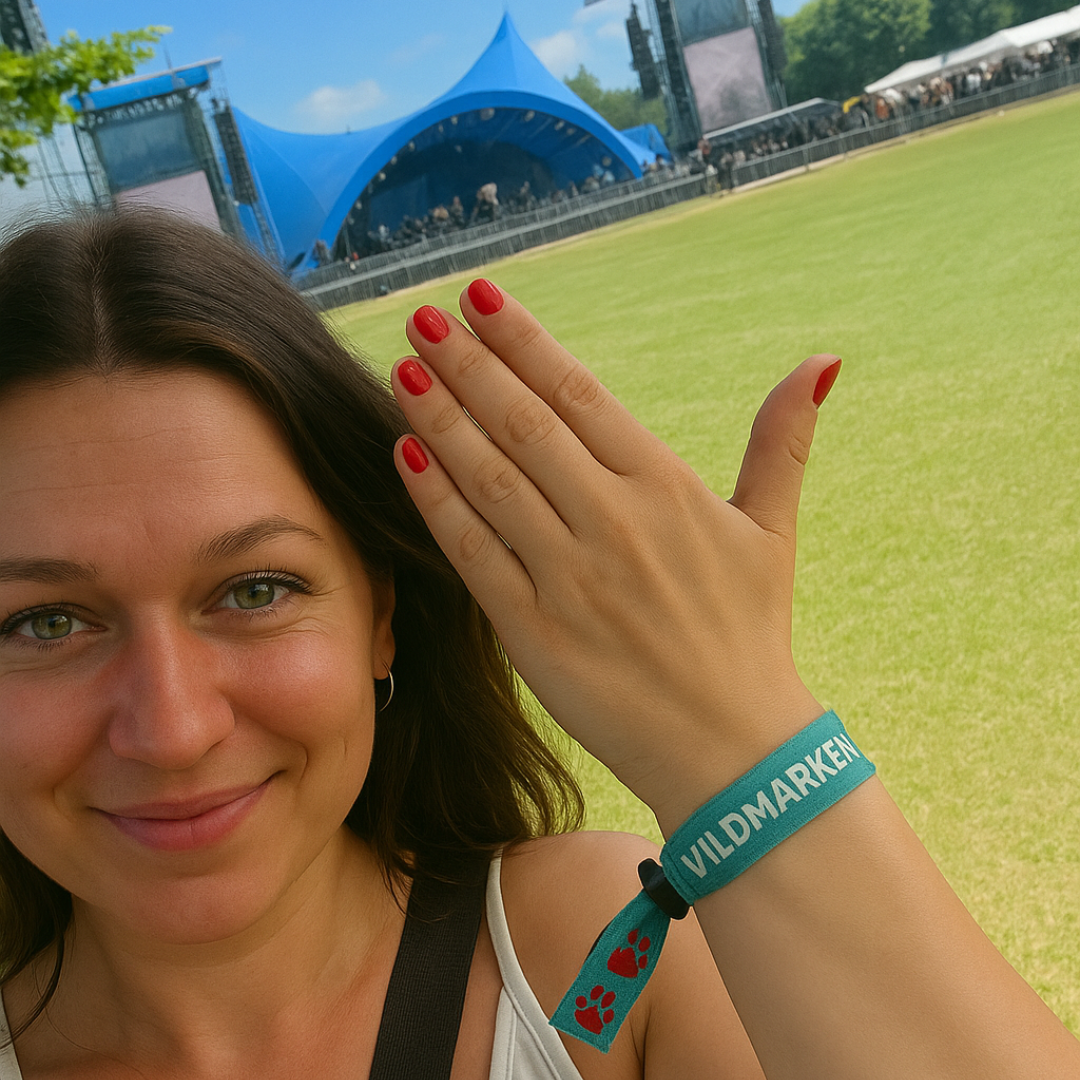 Ett foto av Bomullsarmband med färgtryck från JM Band®. Köp Tygarmband här.