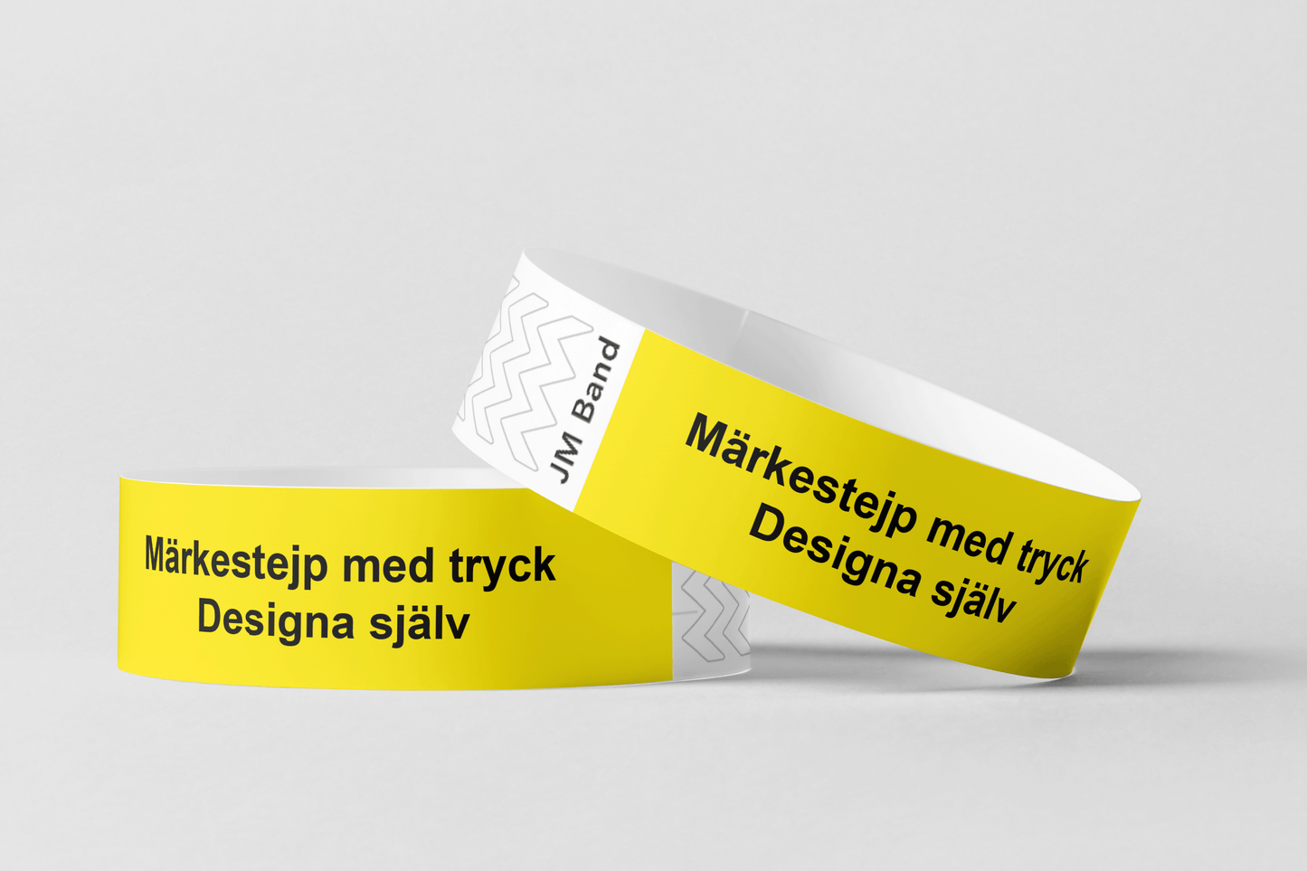 Två lila Märkningsband tryck Design själv armband med citat på.