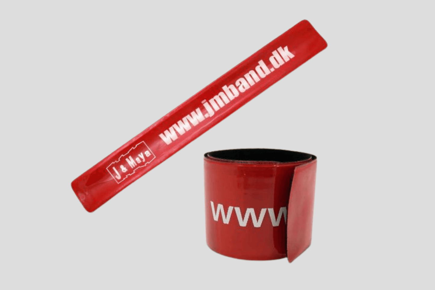 Ett rött Slap armband tryck Via eMail med ordet www på.