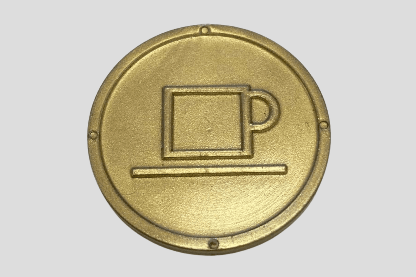 Ett foto av Präglade Plastpolletter i Lager från JM Band®. Köp Polletter i 1 här.