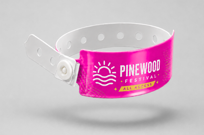 Ett foto av Plastarmband "W" med Tryck från JM Band®. Köp Plastikarmband i Rosa här.