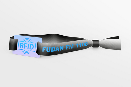Tyg armband med Fudan FM 1108 med blått ljus.